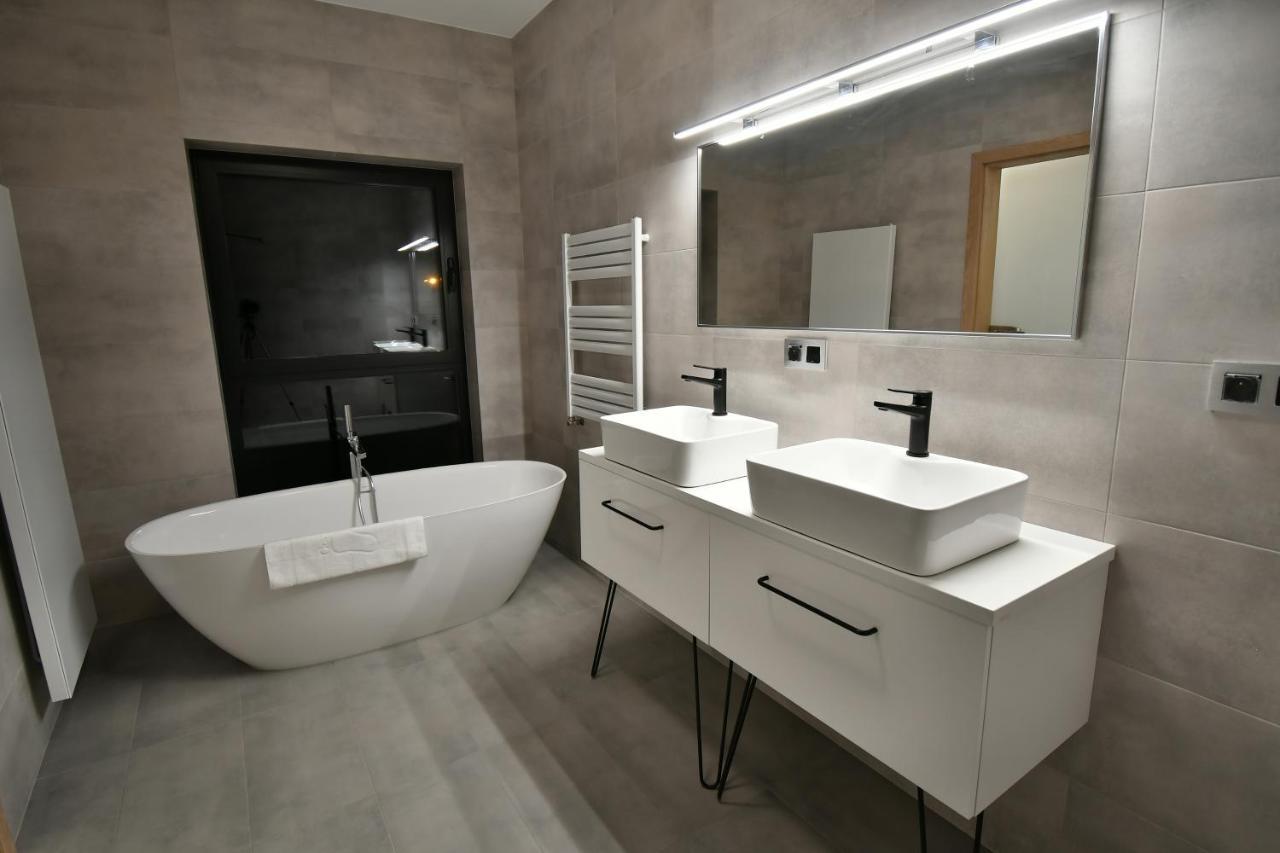 Za Bunkrem Hotel Zbroslawice Екстериор снимка